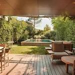 Lily Of The Valley Hotel