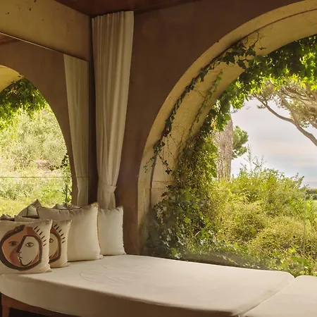 Lily Of The Valley Hotel 5*
