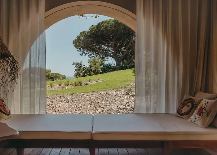 Hotel Lily Of The Valley 5*
